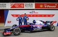 Jelang F1 2018, Honda Luncurkan Mobil Balap STR13 Bersama Toro Rosso