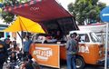 Yuk Intip Food Truck Omar Annas Yang Jual "Ratjoen" Buat Bikers