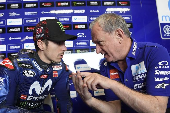 Maverick Vinales dan kepala mekaniknya, Ramon Forcada