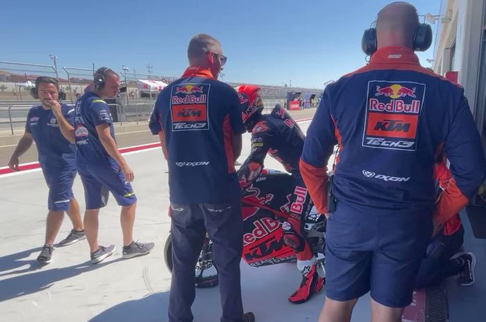 Perseteruan Adrian Fernandez dan dua kru tim Max Biaggi, Max Racing Team, di kualifikasi Moto3 Aragon 2022 berbuntut panjang