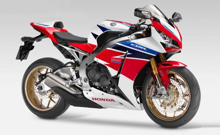 Honda CBR 1000RR dengan livery Red White Blue (RWB) khas Honda
