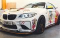 Bodi BMW M2 Dicat Pakai Lukisan Tangan, Unik Sob!