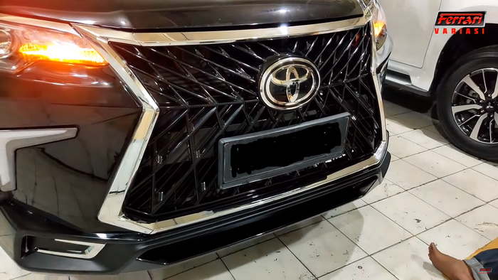 Toyota Fortuner VRZ pakai body kit ala Lexus 