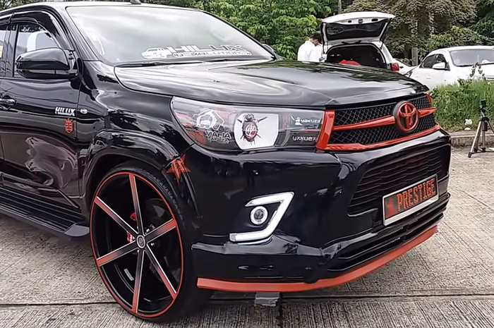 Modifikasi Toyota Hilux bertema Jepang dan pasang pelek besar