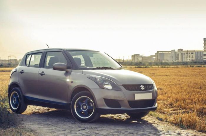 Modifikasi Suzuki Swift bergaya racing