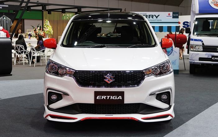 Tampilan depan modifikasi Suzuki Ertiga GL jadi lebih sporty