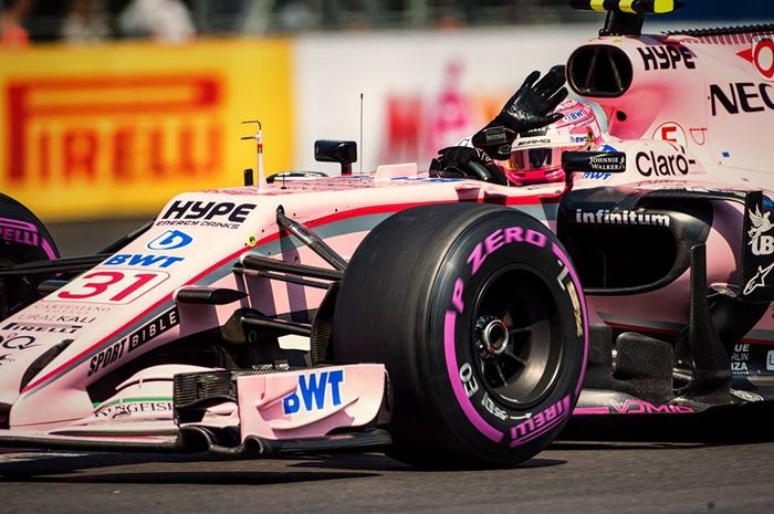 Mobil F1 tim Sahara Force India tampil dengan warna merah muda atas permintaan sponsor BWT