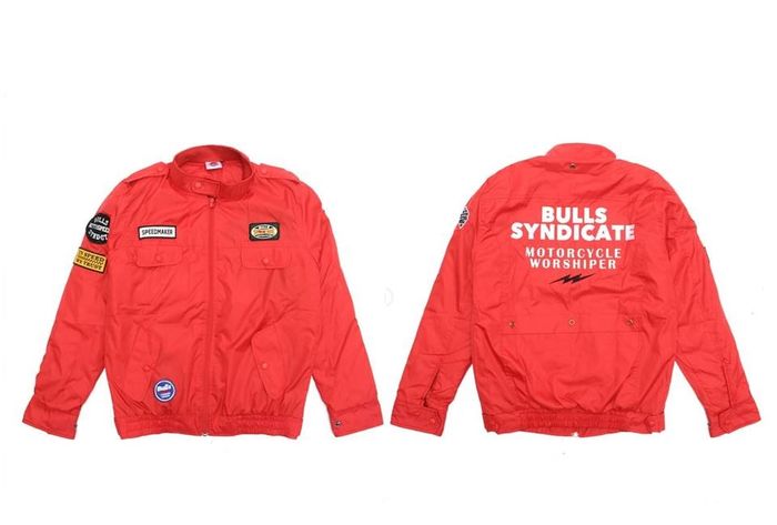 Arlinax Red, jaket buatan Bulls Syndicate yang dipakai Jokowi pada penyerahan medali hari pertama Asian Games 2018