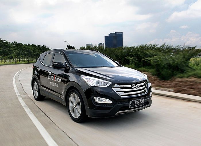 Hyundai Santa Fe model 2017