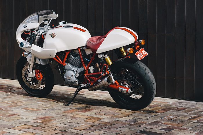 Ducati SporClassic Sport 1000 kepunyaan Glen, dilansir oleh www.throttleroll.com