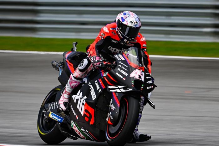 Peluang juara dunia tertutup, Aleix Espargaro keluhkan motor Aprilia yang lambat di balapan MotoGP Malaysia 2022
