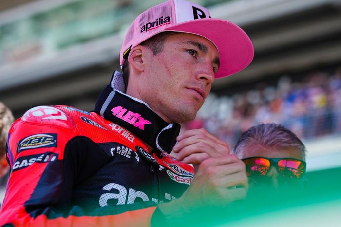 Aleix Espargaro menyebut musim MotoGP 2022 seperti mimpi yang jadi kenyataan lantaran bisa besaing memperebutkan gelar juara dunia