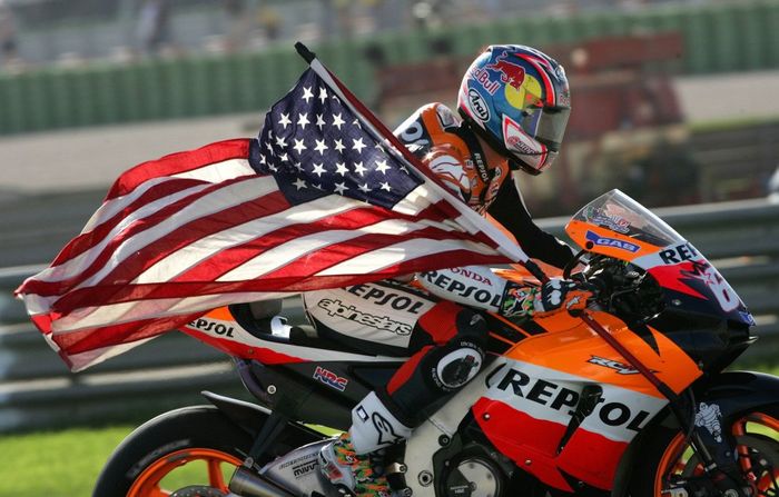 Nicky Hayden juara dunia MotoGP 2006