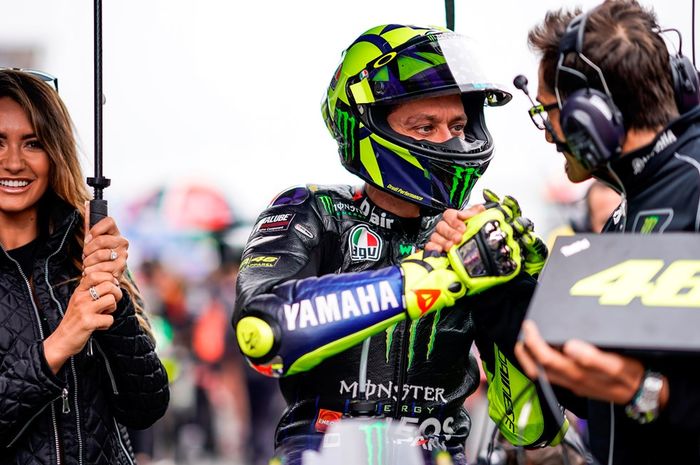 Valentino Rossi mengaku motornya kurang cepat di MotoGP Prancis, tetapi bisa finish kelima tidak jauh di belakang rival utamanya