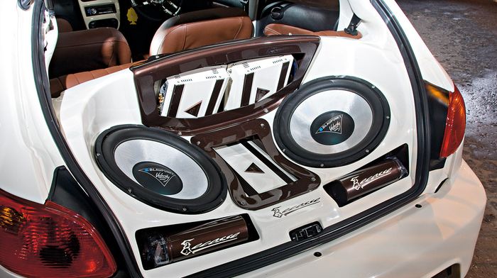 Audio system Peugeot 206 modifikasi 