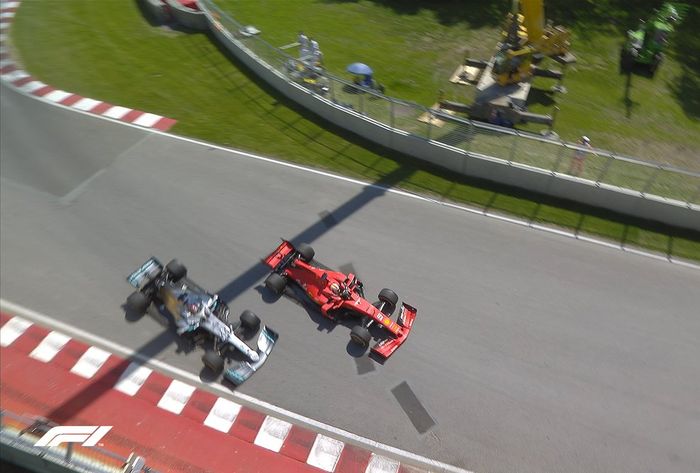 Sebastian Vettel dianggap tidak aman saat kembali ke trek dengan mendesak Lewis Hamilton ke luar trek (tembok sirkuit) di F1 Kanada