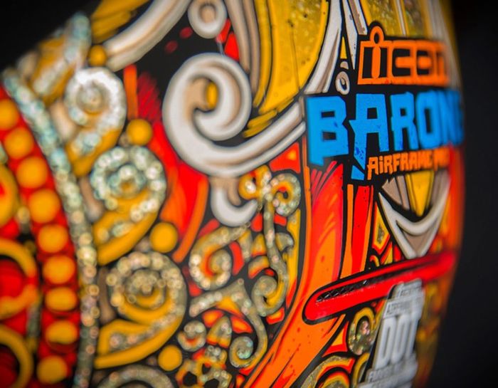 Detail finsihing Helm Airframe Pro Barong produksi dari Icon 1000