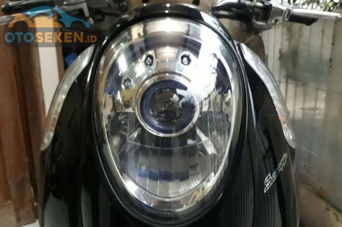 Ilustrasi headlamp motor