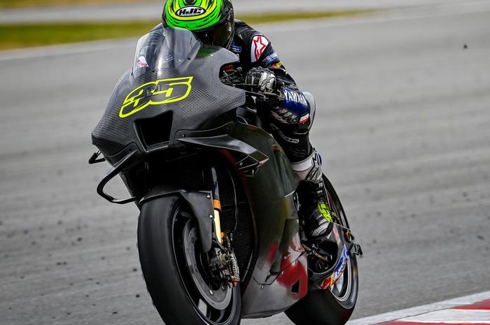 Setelah beberapa kali mengetes motor Yamaha untuk MotoGP 2023, Cal Crutchlow mengakui kecepatannya masih belum sesuai harapan terutama di trek lurus