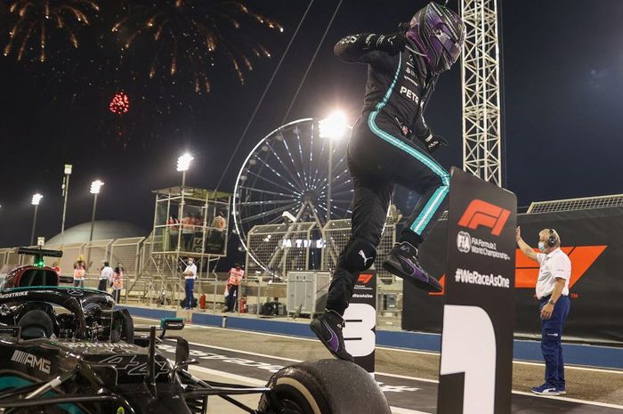 Lewis Hamilton jadi juara 1 di F1 Bahrain (28/03/2021)