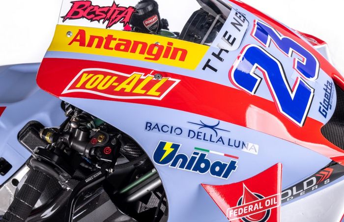 Tulisan Bestia pada motor MotoGP Ducati Desmosedici bernomor 23 milik Enea Bastianini di tim Gresini Racing tahun 2022
