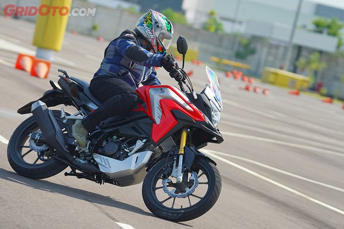 First Ride Review Honda CB150X
