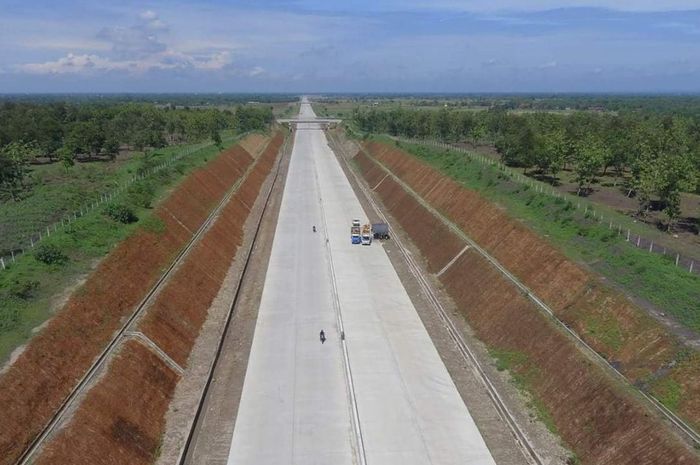 Ilustrasi proyek pembangunan jalan Tol