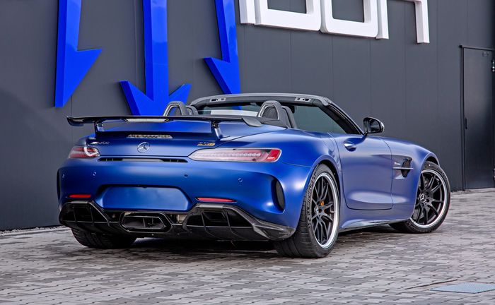 Tampilan belakang modifikasi Mercedes-AMG GT R Roadster  garapan Posaidon