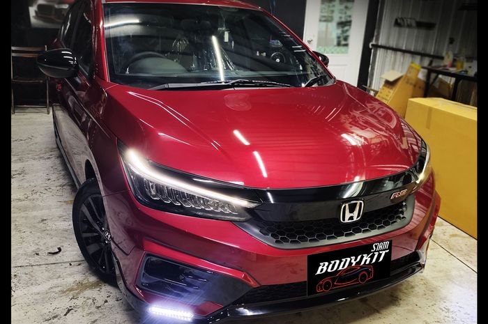 Tampilan depan modifikasi Honda City Hatchback garapan Siam Bodykit