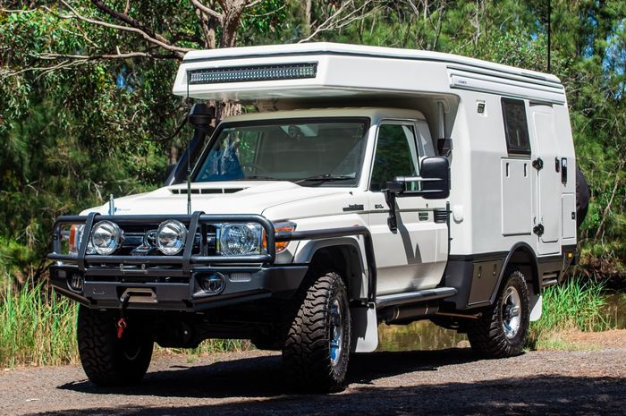 Modifikasi Toyota Land Cruiser 70 jadi motorhome tangguh besutan EarthCruiser