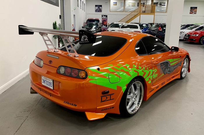 Tampilan belakang Toyota Supra Mk4 ala Paul Walker