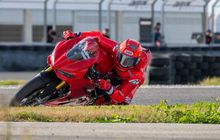 Bangkit dari Cedera, Marc Marquez Kembali Geber Panigale V2 di Valencia