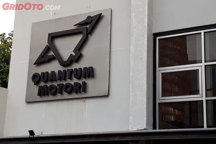 Quantum Motori, authorized dealer Peugeot Scooter dan KTM