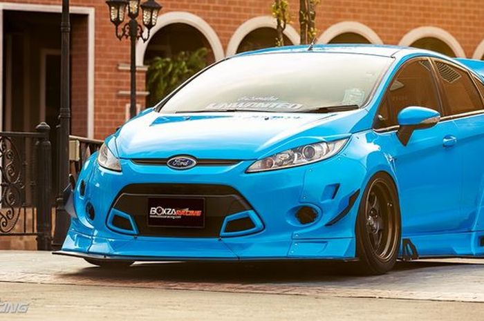 Tampilan modifikasi Ford Fiesta dengan gaya gambot