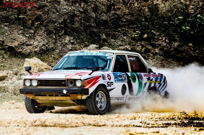 Toyota Corolla DX Digebuk Piston Hiace, Karburator 4 barrel Ngumpet, Langganan Juara Rally