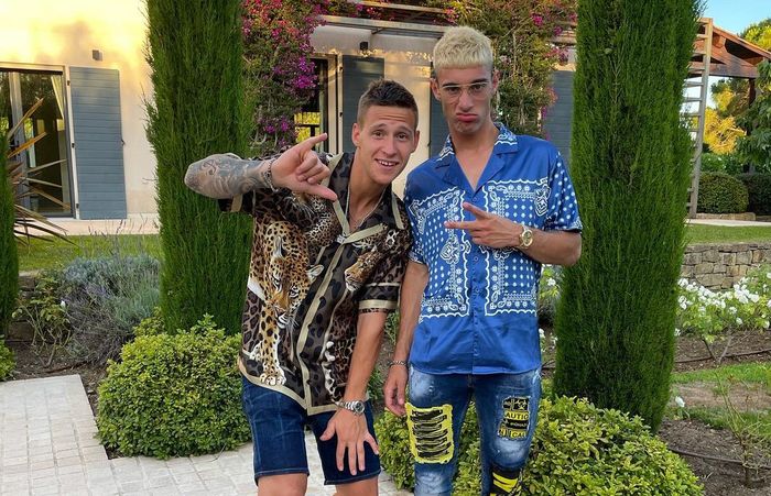 Fabio Quartararo berlibur bareng pembalap Moto2 di tim Liqui Moly Intact GP, Tony Arbolino saat libur balapan MotoGP 2021.