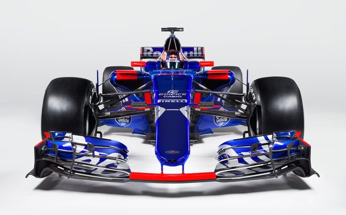 Mobil Scuderia Toro Rosso STR12 yang digunakan pada musim balap F1 2017