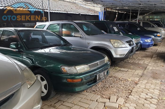 Tips mengecek kondisi bodi mobil bekas yang benar.