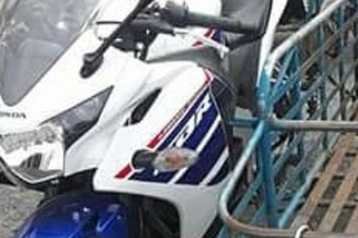 Honda CBR150R generasi pertama