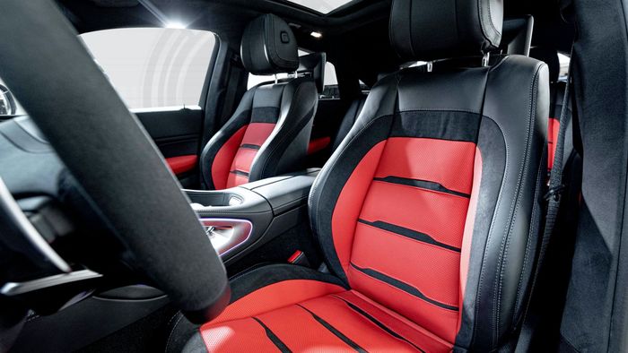 Tampilan kabin Mercedes-Benz GLE hasil ubahan Hofele