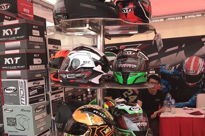 Helm KYT di Jakarta Helmet Gallery, Honda Dream Cup