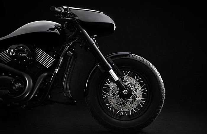 Harley-Davidson Street 750 &ldquo;Bobber Fett&rdquo; custom bobber dari Bandit9