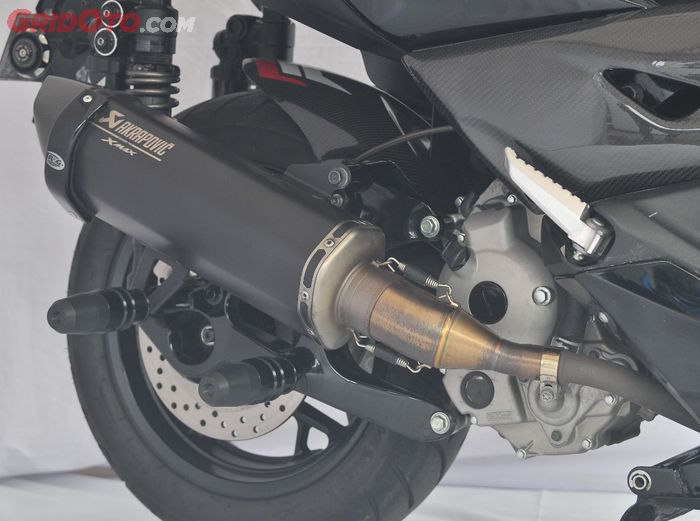 Knalpot Akrapovic impor langsung dari Slovenia