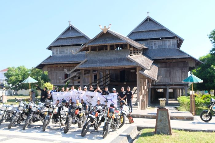 Para Riders INDONESIA RIDER QUEST 2018 finsih di Labuan Bajo, NTT