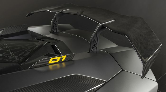 Sayap belakang dibuat khusus menyerupai type SVJ