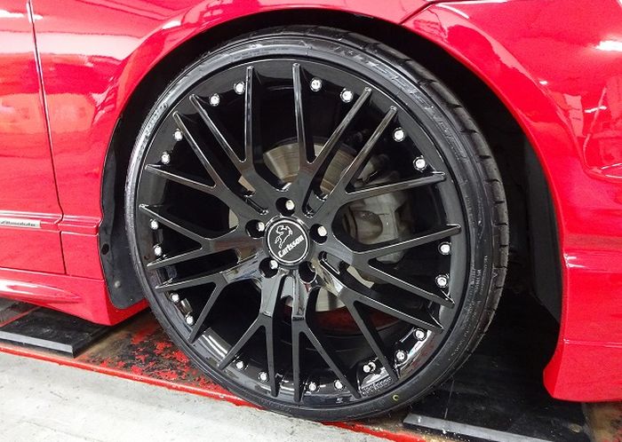 Modifikasi Honda Odyssey RB1 ditopang pelek Carlson Black Edition 20 inci 