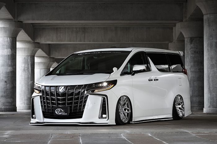 Modifikasi Toyota Alphard tampil kece dan menawan dipoles Kuhl Racing, Jepang