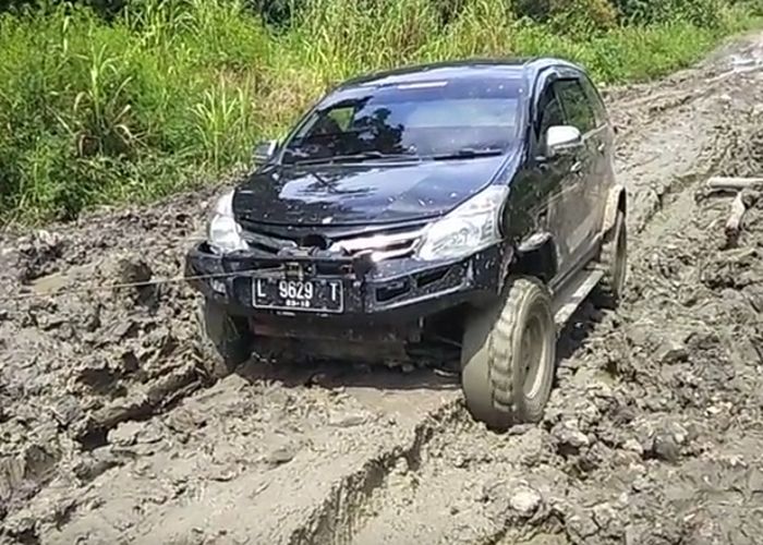 Inspirasi 65+ Modifikasi Mobil Avanza Offroad Gratis
