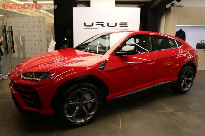 Lamborghini Urus resmi meluncur di Indonesia