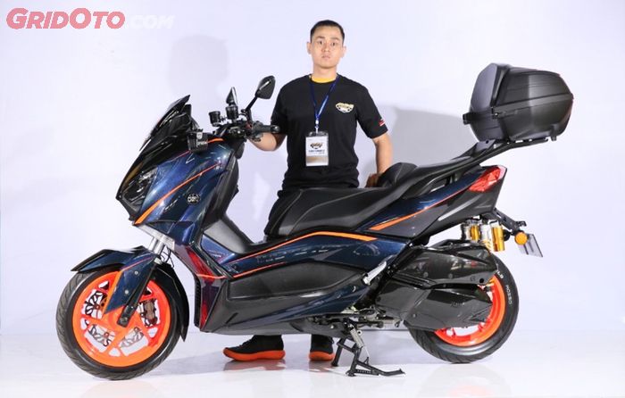 Best Daily Use Yamaha Xmax Customaxi  Bandung 2019 bersama sang owner
